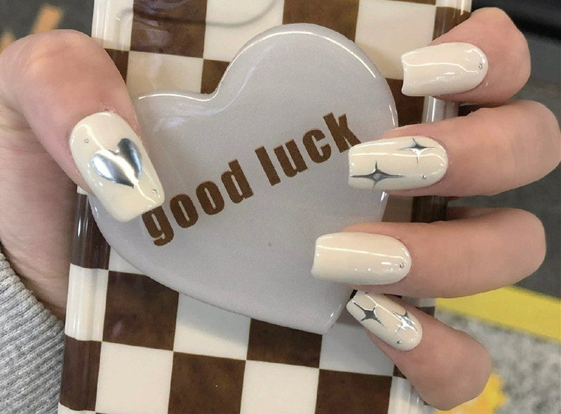 小情調(diào)春日美甲，廣西美甲培訓(xùn)機(jī)構(gòu)精彩推薦