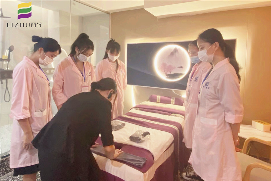 南寧美容學(xué)校就業(yè)實(shí)習(xí)，提前感受崗位技能及素養(yǎng)