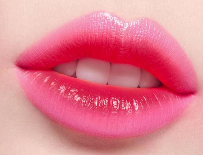 紋唇不同年齡如何選色？廣西眉眼唇學(xué)校課程