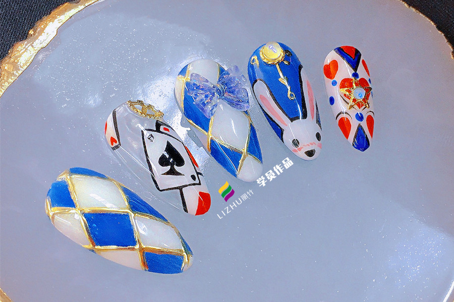 廣西專(zhuān)業(yè)美甲師培訓(xùn)班學(xué)員作品欣賞