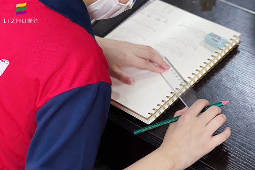 南寧化妝課堂：標準眉怎么畫？