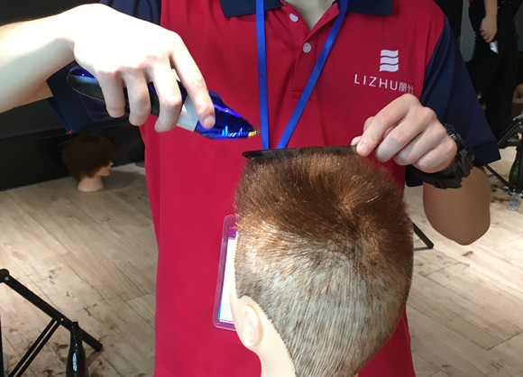 理平頭的技巧，廣西理發(fā)實(shí)訓(xùn)分享