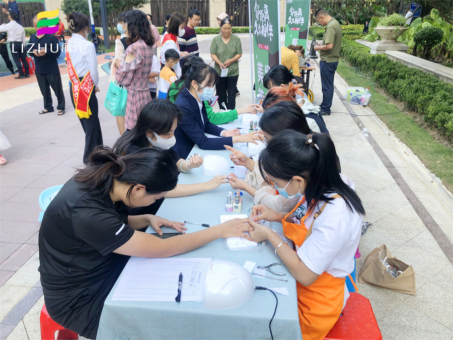 南寧美甲公益活動(dòng)外出實(shí)踐，收獲好評(píng)