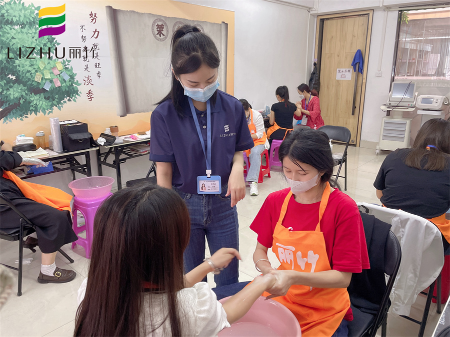 美甲手部護(hù)理的重要性，廣西美甲實(shí)操教學(xué)