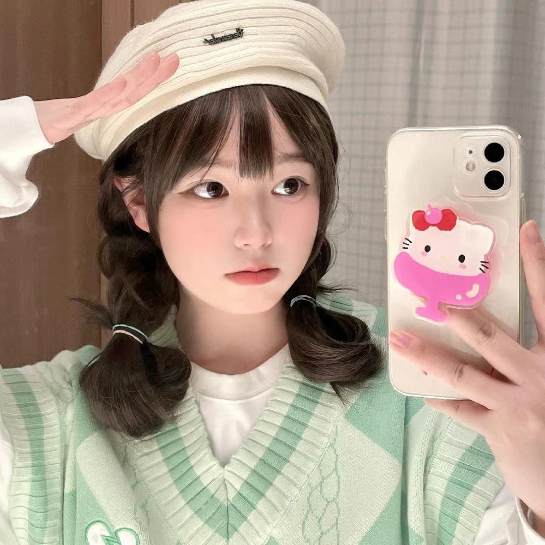 貝雷帽編發(fā)教程，廣西化妝編發(fā)培訓(xùn)班分享