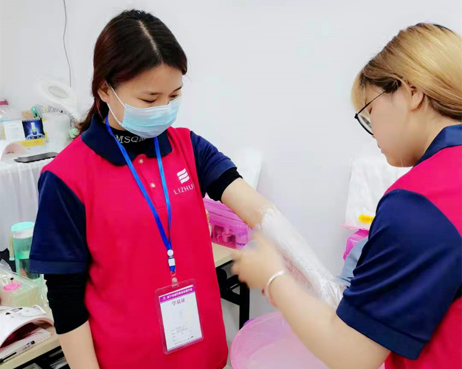 南寧美甲學校十大名校學員畢業(yè)感言