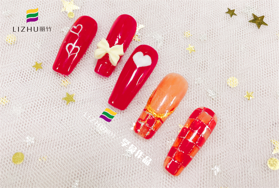 紅色婚禮美甲 、暈染液美甲、泡泡海洋風美甲 | 廣西正規(guī)培訓美甲