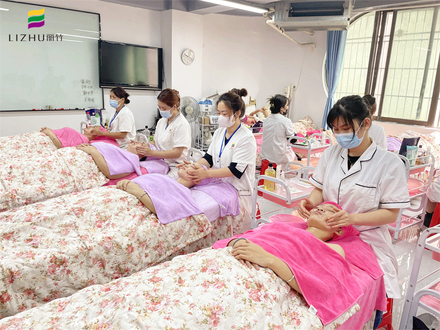 面部提升怎么做？廣西美容護(hù)膚學(xué)校告訴你