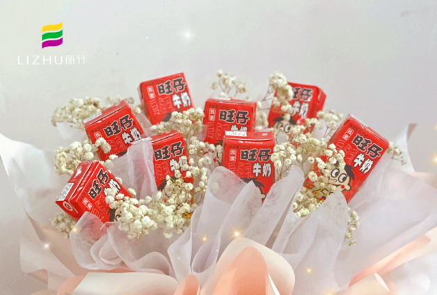 網(wǎng)紅大零食花束，南寧婚慶花藝培訓(xùn)學(xué)校作品