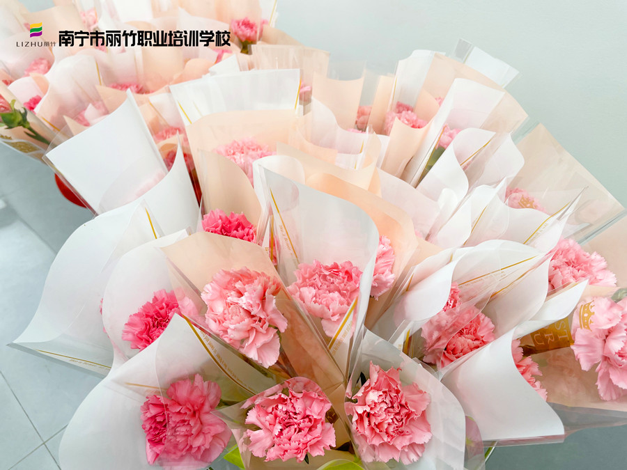 麗竹學(xué)校3·8女神節(jié)，定制專(zhuān)屬你的美麗