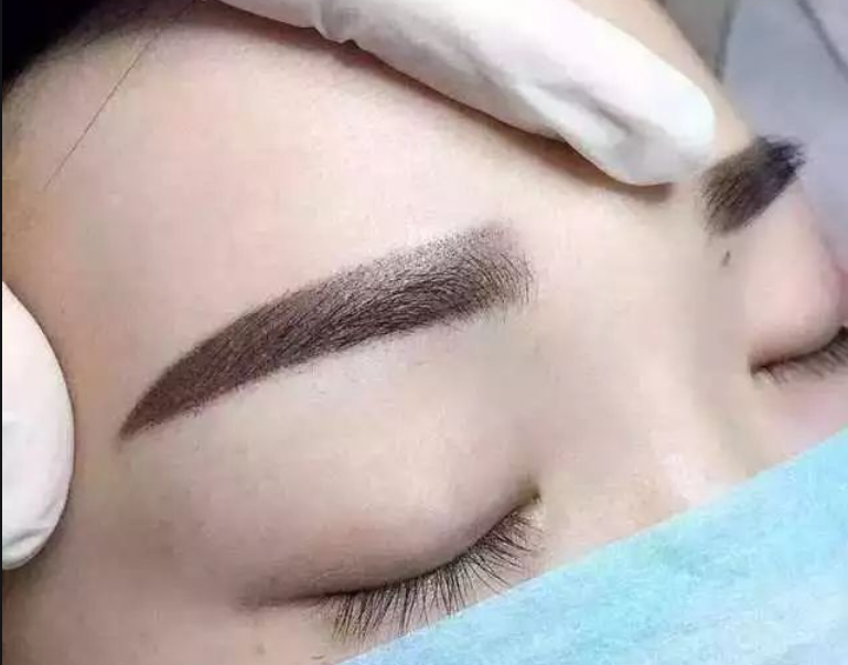 紋眉發(fā)生排斥怎么辦？零基礎(chǔ)學(xué)紋繡廣西