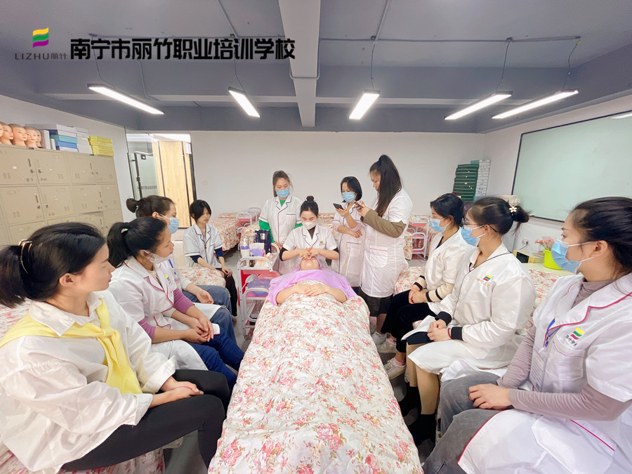 零基礎(chǔ)學(xué)面部按摩 | 零基礎(chǔ)學(xué)面部按摩