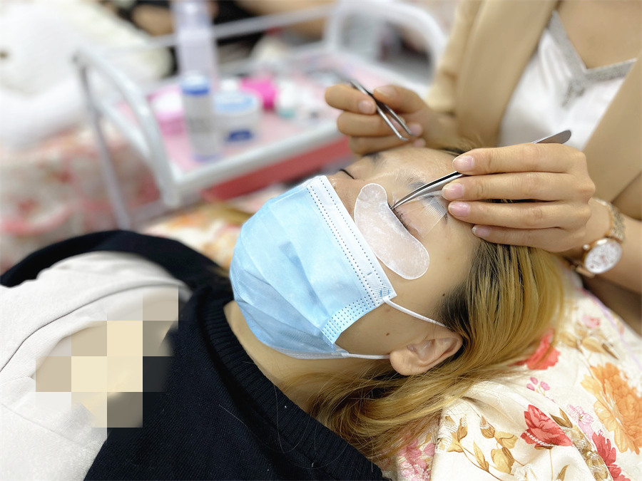 南寧美睫嫁接睫毛培訓：嫁接睫毛是什么？