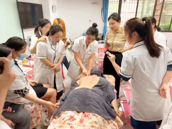 廣西美容美體學校：適合拔罐的時間