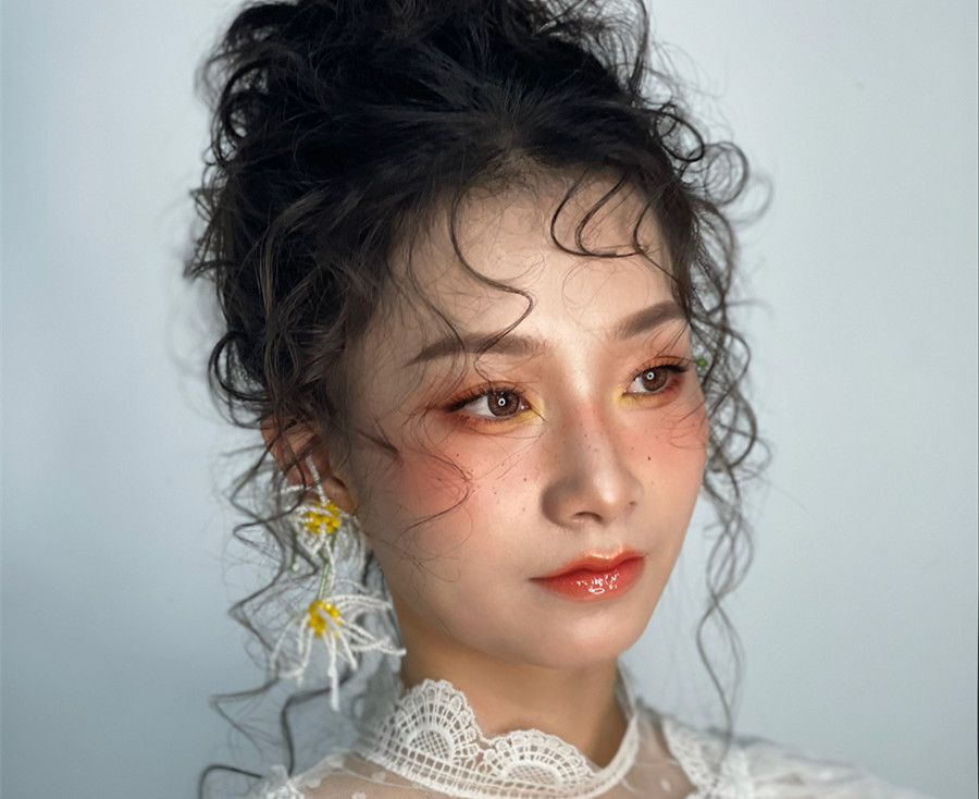 日系風(fēng)尚新娘，廣西新娘造型彩妝學(xué)校作品