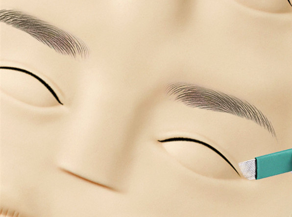 ?廣西紋繡：常見(jiàn)的紋眉款式推薦