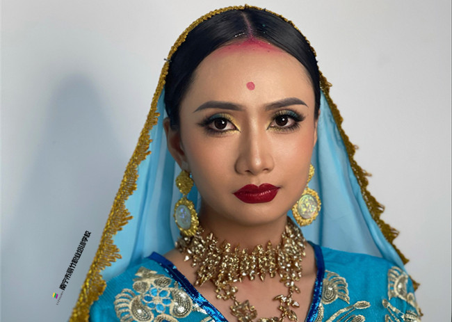 異域風(fēng)情印度妝，南寧化妝培訓(xùn)舞臺妝