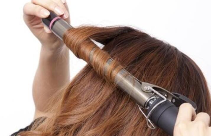 卷發(fā)器的選擇標(biāo)準(zhǔn)，南寧美發(fā)學(xué)習(xí)