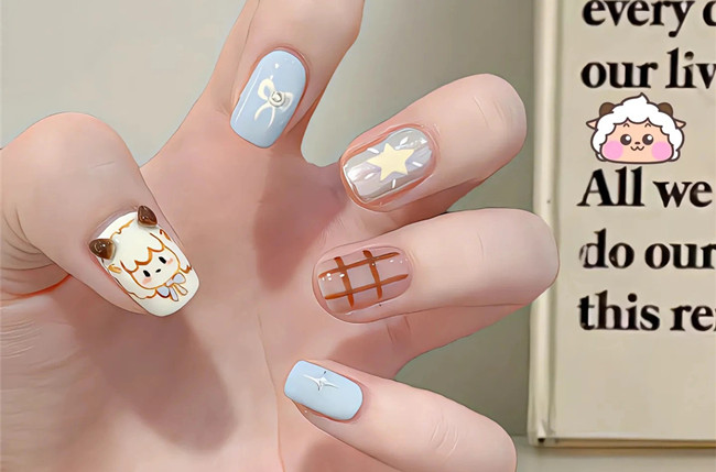 精致手繪美甲，美甲款式圖片2023