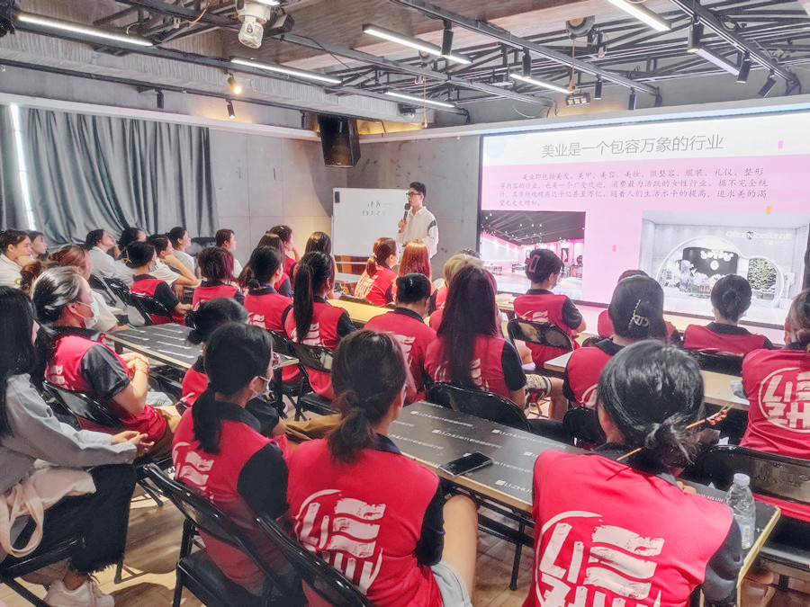 零基礎(chǔ)學(xué)紋繡，到南寧紋繡專業(yè)培訓(xùn)