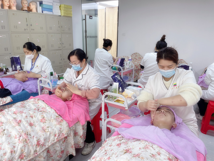 廣西美容養(yǎng)顏：如何保持皮膚白嫩？