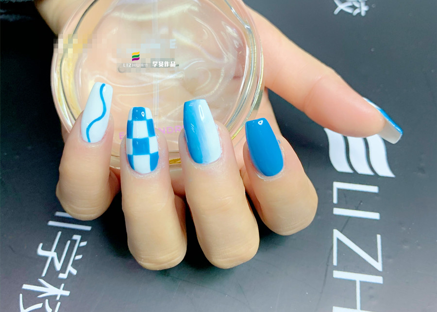 指甲油顏色選擇的技巧，美甲基礎(chǔ)講解