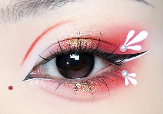 ?玉蘭花眼妝教程，零基礎(chǔ)化妝學(xué)習(xí)