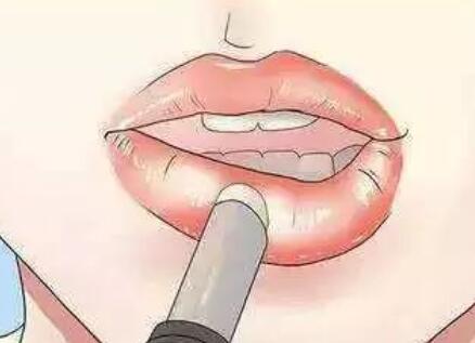涂唇膏的注意事項，南寧美容護膚管理培訓