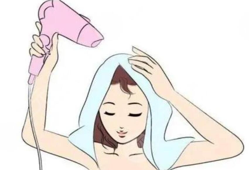 護(hù)發(fā)精油的正確用法，南寧美發(fā)洗頭培訓(xùn)班教學(xué)