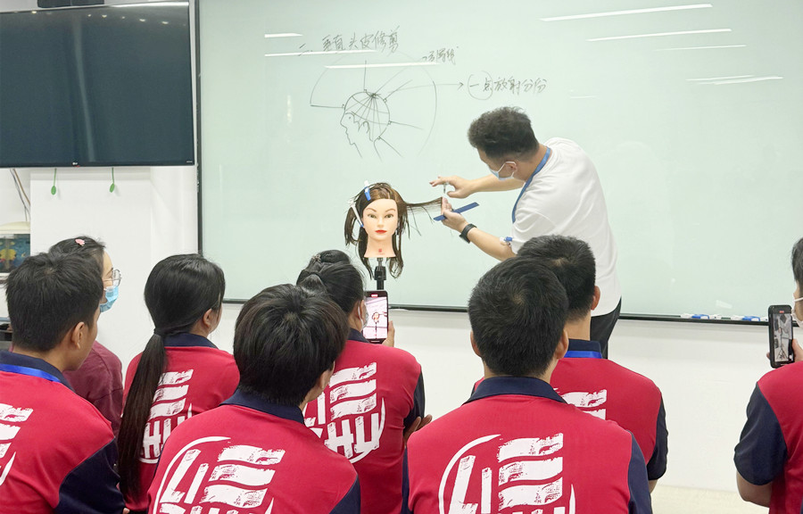 美發(fā)夾剪基礎(chǔ)知識，廣西剪發(fā)理發(fā)教案