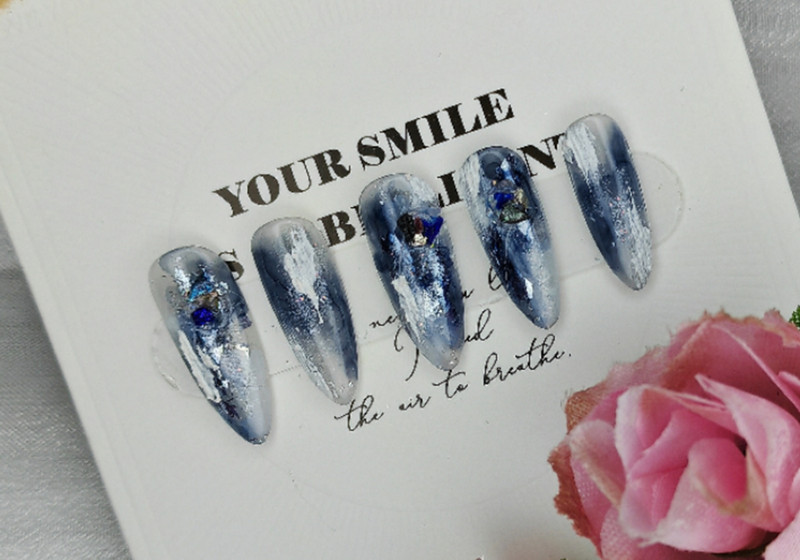 冰川暈染美甲，廣西美甲短期培訓(xùn)班課堂作品