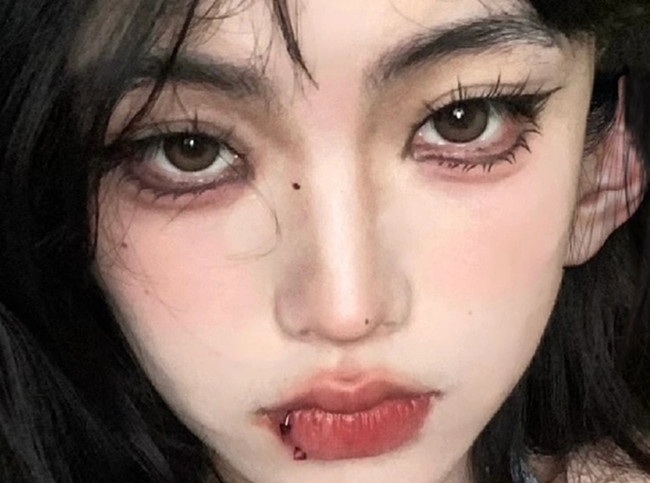 超A的亞裔混血辣妹眼妝教程，廣西網(wǎng)紅造型培訓(xùn)