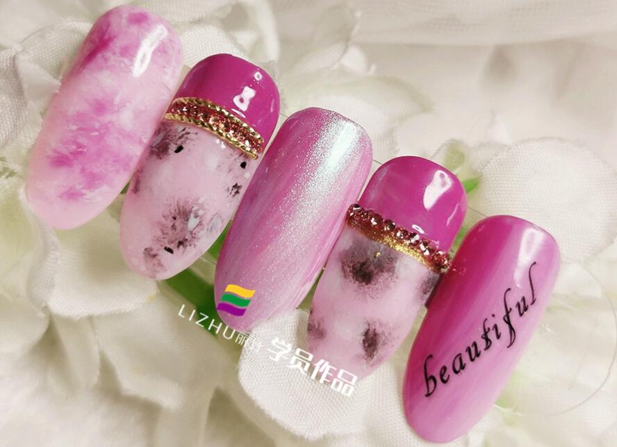 美甲暈染糊成團的原因，南寧美甲培訓課程講解