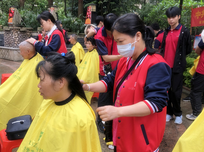 廣西學(xué)美發(fā)有實(shí)踐嗎？歡迎到廣西理發(fā)職業(yè)學(xué)校