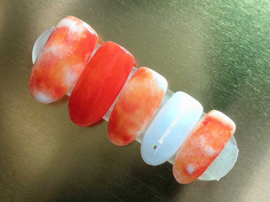 暈染美甲如何銜接自然的方法，美甲教程新手入門