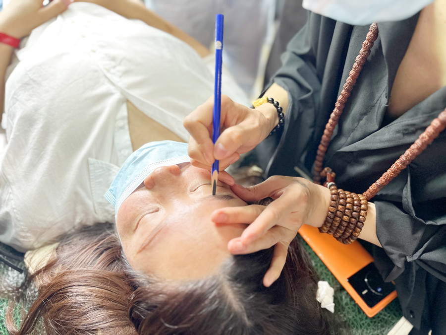 為什么現(xiàn)在這么多人做紋眉？南寧紋繡專業(yè)正規(guī)學(xué)校講解