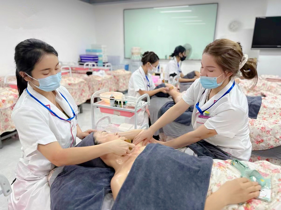 你適合做肩頸刮（sha）痧嗎？零基礎(chǔ)美容教學(xué)