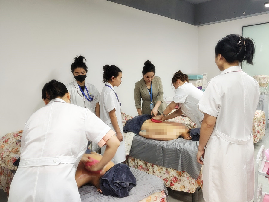 背部經(jīng)絡(luò)刷的作用，南寧學(xué)美容美體專業(yè)