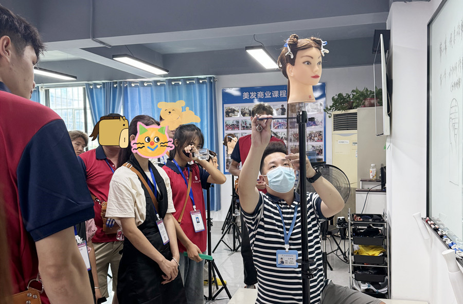 廣西男士剪發(fā)培訓(xùn)班講解：線條修剪的基礎(chǔ)知識(shí)