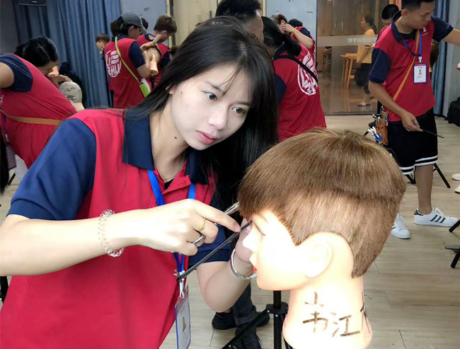 南寧美發(fā)快剪培訓學什么？