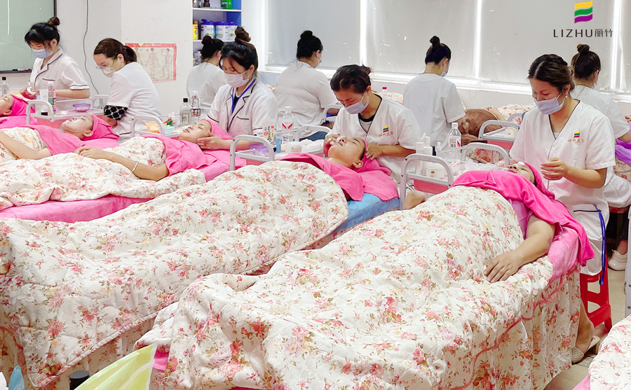 假期還債式護(hù)膚，南寧美容護(hù)膚培訓(xùn)教學(xué)