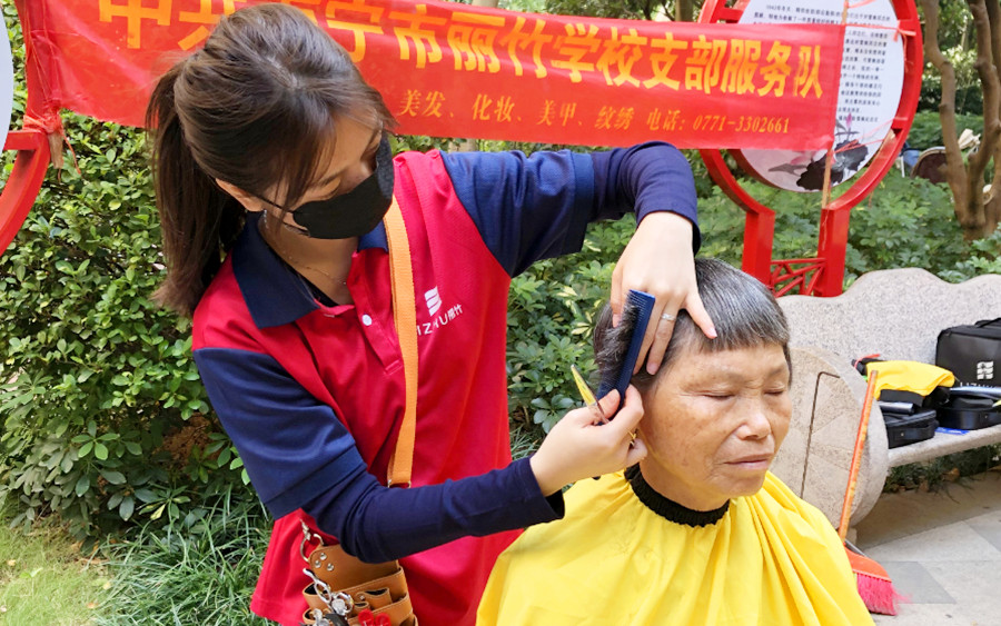 頭發(fā)的軟硬和什么有關(guān)？從零開始學(xué)美發(fā)廣西