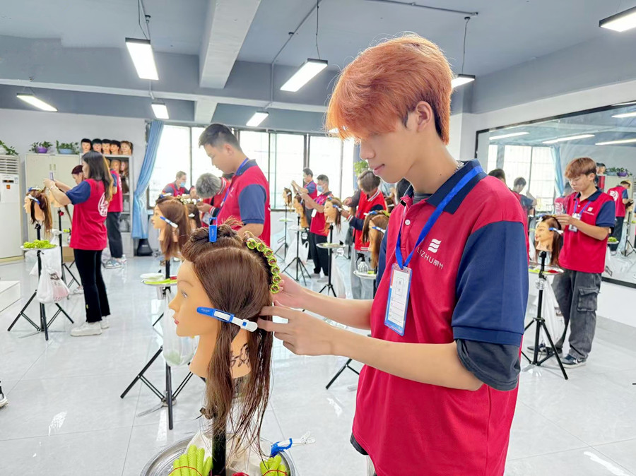 標準杠操作技巧 | 南寧學(xué)燙染哪里學(xué)費便宜？