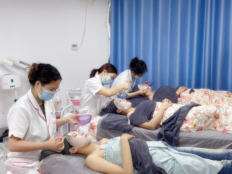 常見(jiàn)的美容護(hù)膚雷區(qū)，南寧美容護(hù)膚專(zhuān)業(yè)學(xué)校講解