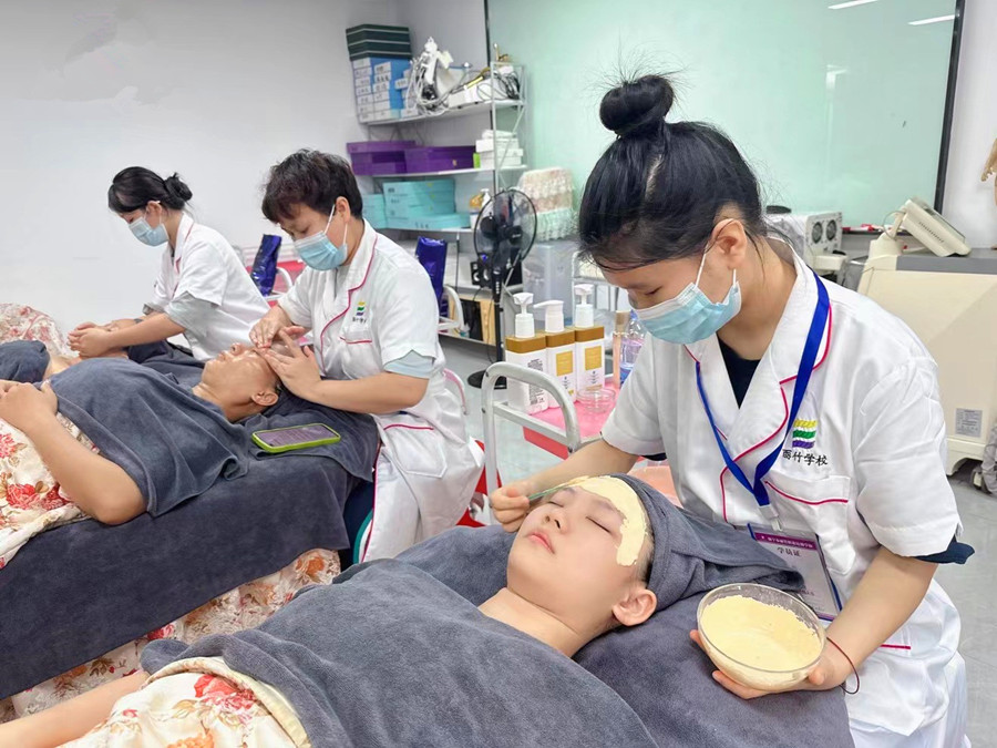 敷軟膜的原理，南寧美容皮膚管理培訓(xùn)