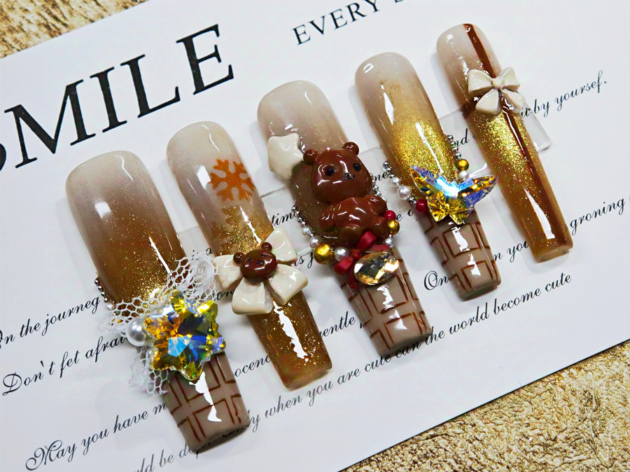 巧克力熊美甲，廣西美甲學(xué)徒熱門款推薦