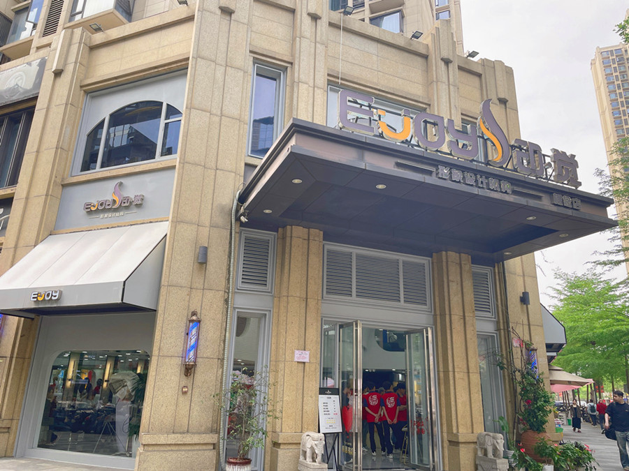 有圖有真相！南寧美發(fā)畢業(yè)就業(yè)到店參觀