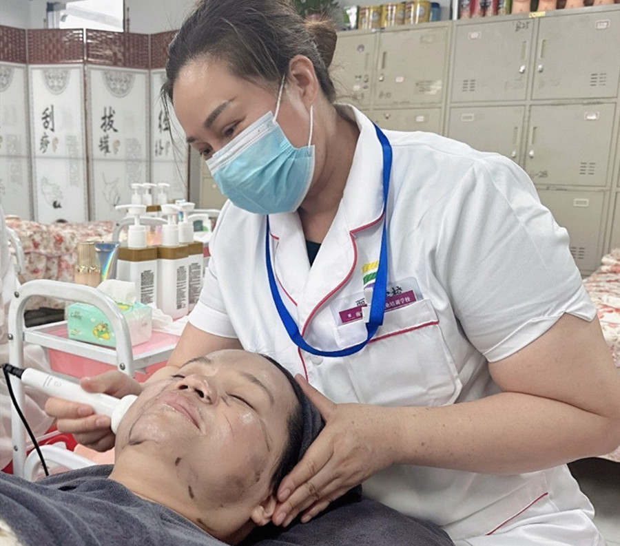 如何養(yǎng)出好皮膚的技巧，廣西皮膚管理學(xué)習(xí)