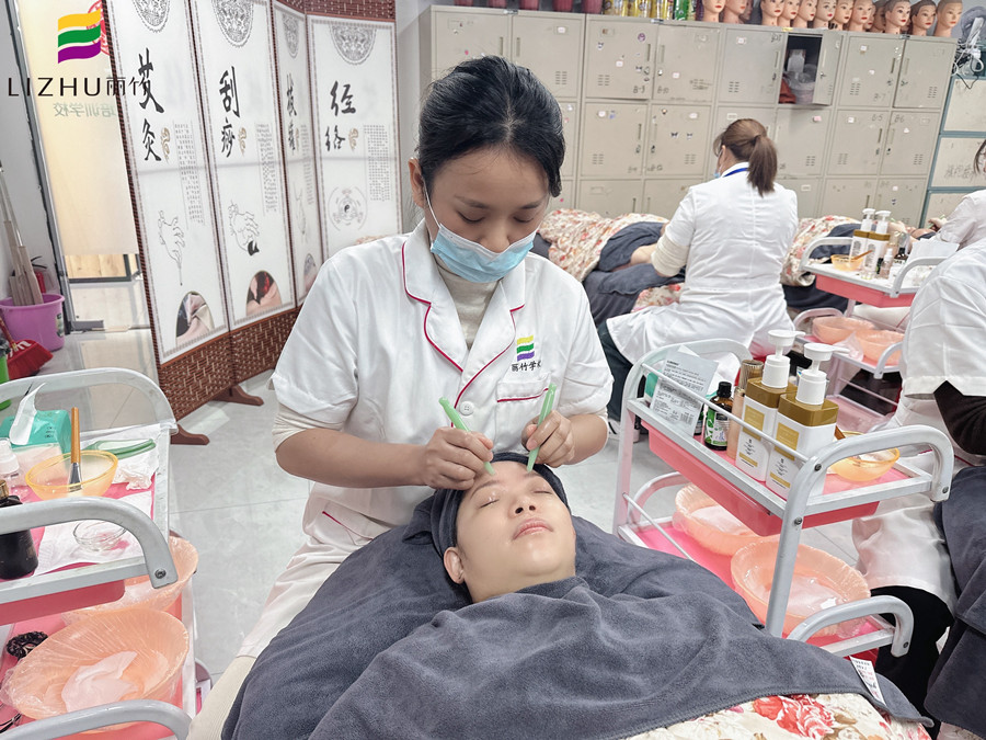 什么是撥筋？廣西美容手法實(shí)訓(xùn)