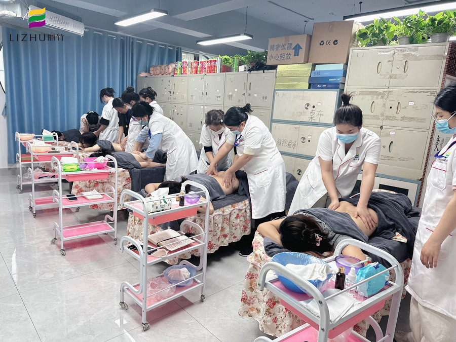 新年假期給身體按摩能有多爽，廣西美容管理健康